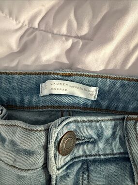 LC Lauren Conrad Light Wash High Rise Slim Straight Jeans